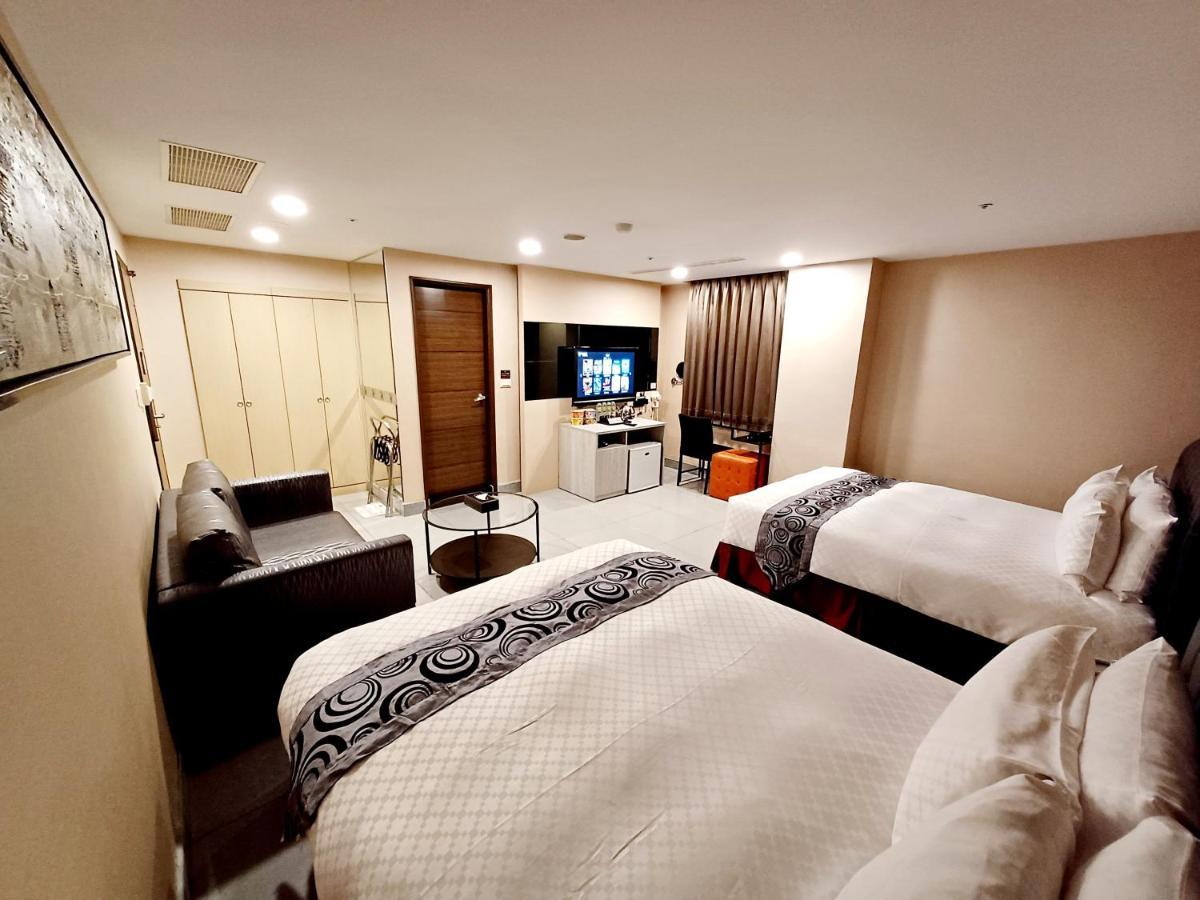 Sa-Yo Hotel - Pier 2 Гаосюн Екстер'єр фото