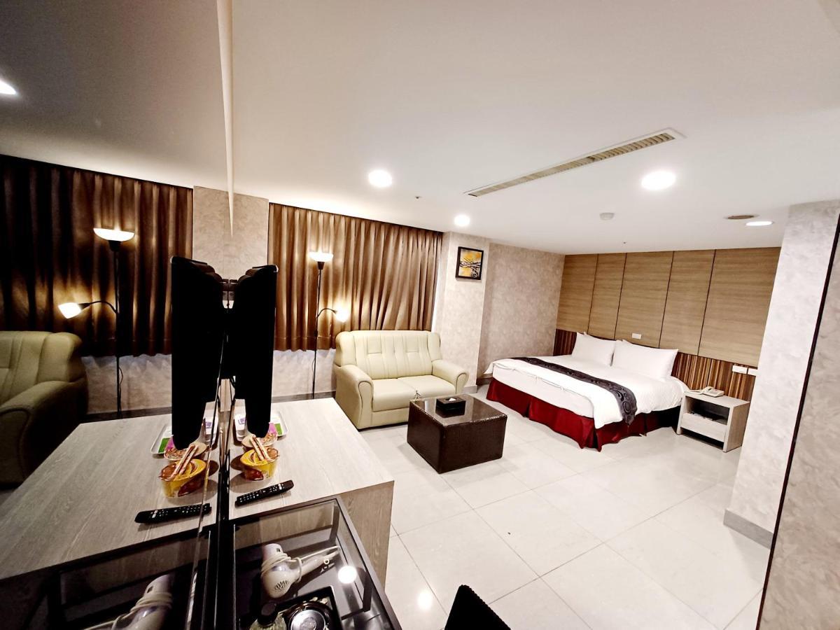 Sa-Yo Hotel - Pier 2 Гаосюн Екстер'єр фото