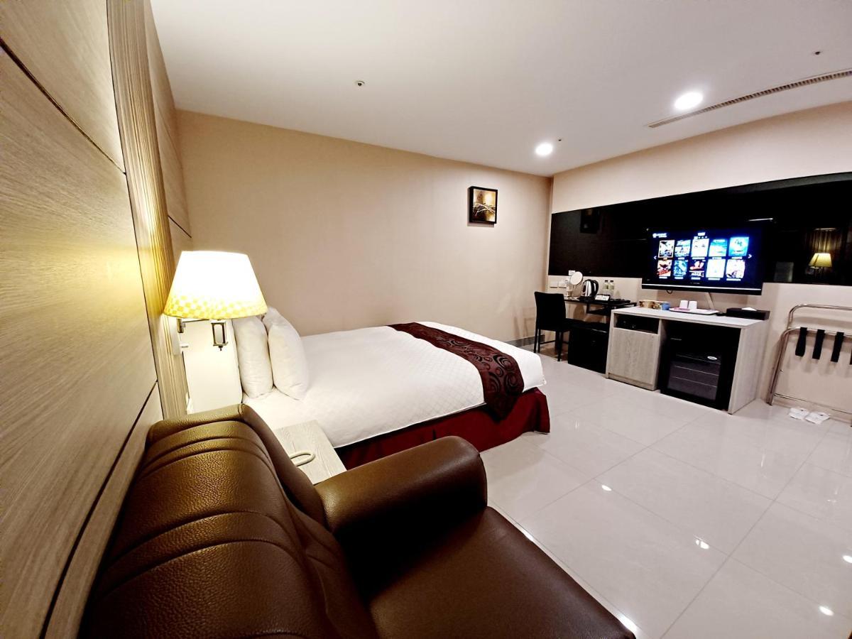 Sa-Yo Hotel - Pier 2 Гаосюн Екстер'єр фото
