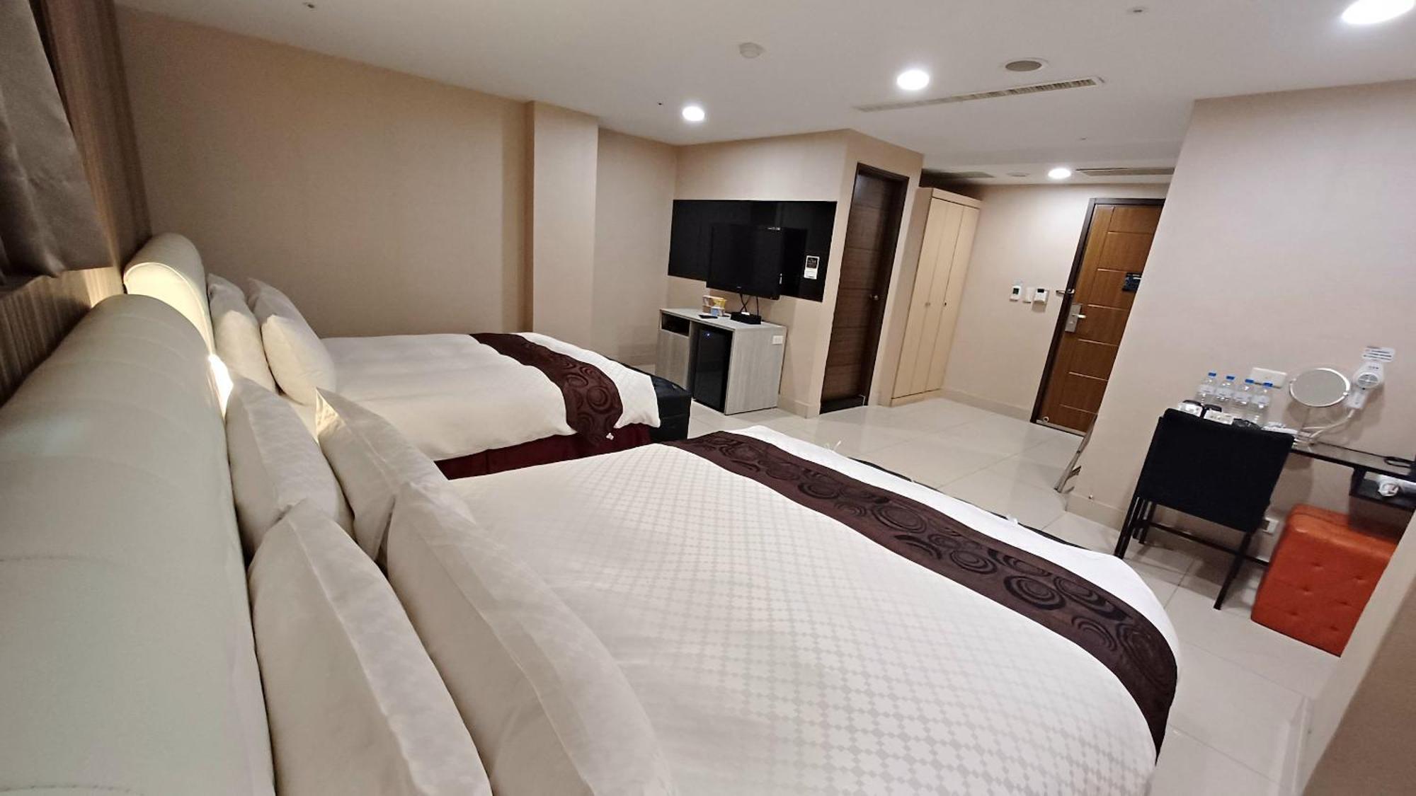 Sa-Yo Hotel - Pier 2 Гаосюн Екстер'єр фото